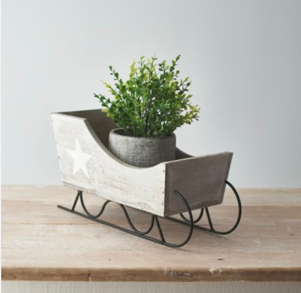 GREY WOODEN SLEIGH WITH STAR