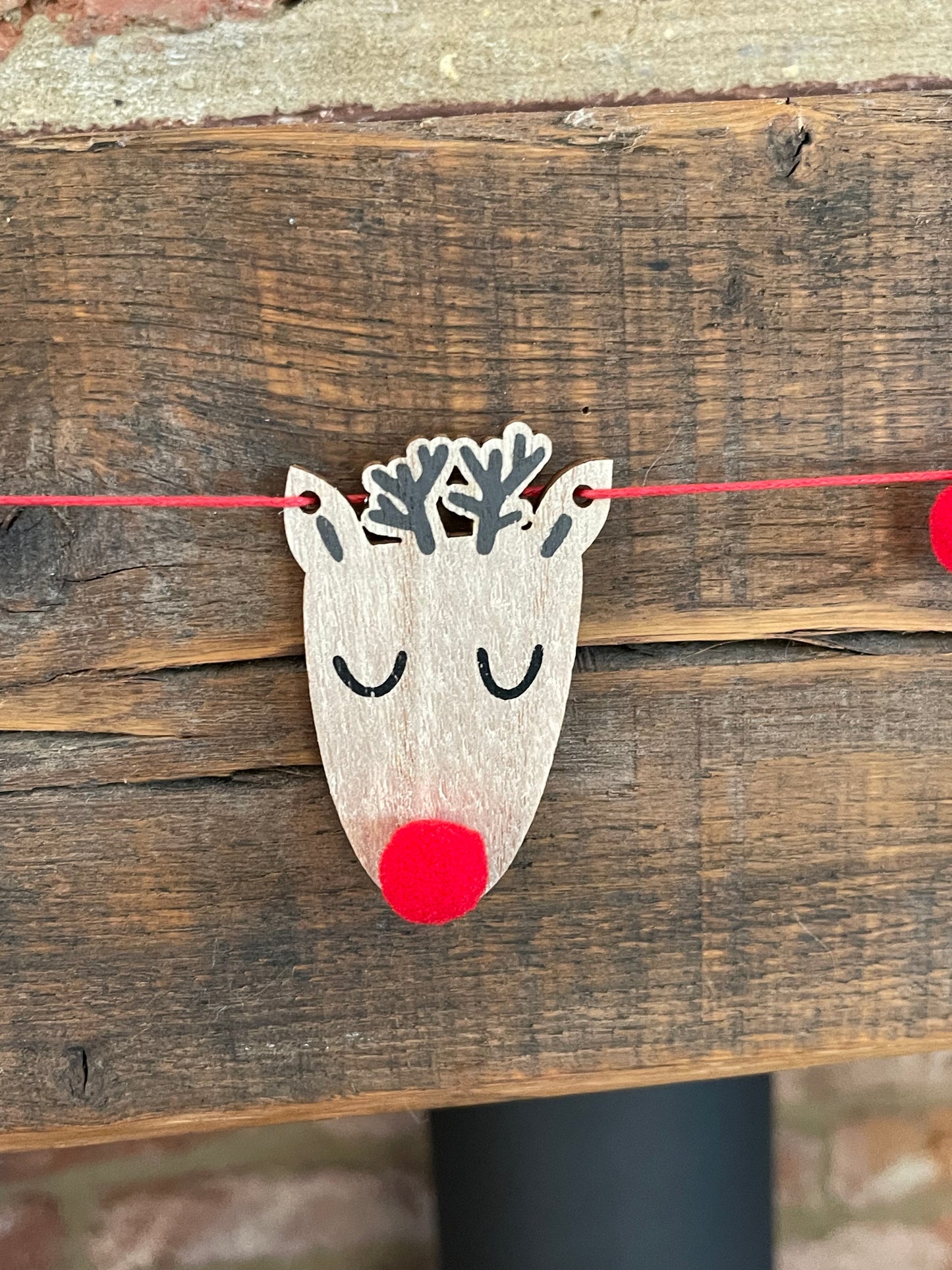 2 x Wooden Reindeer Head Garland