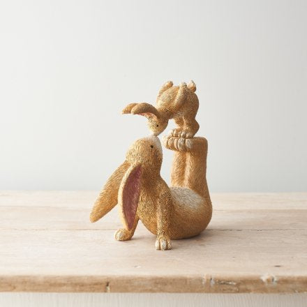 KISSING BUNNIES FIGURE